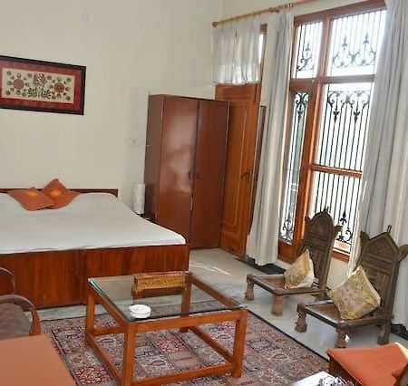 Sandy'S Homestay Jammu Exterior foto